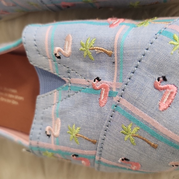 Toms Flamingo SLIP-ON. Size 7 - Picture 2 of 10